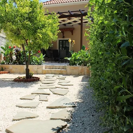 Holiday home Ainos Retreat *